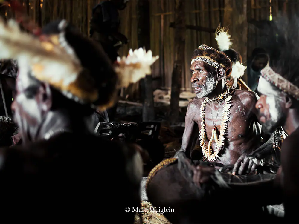 asmat-men-house-drum-ceremony