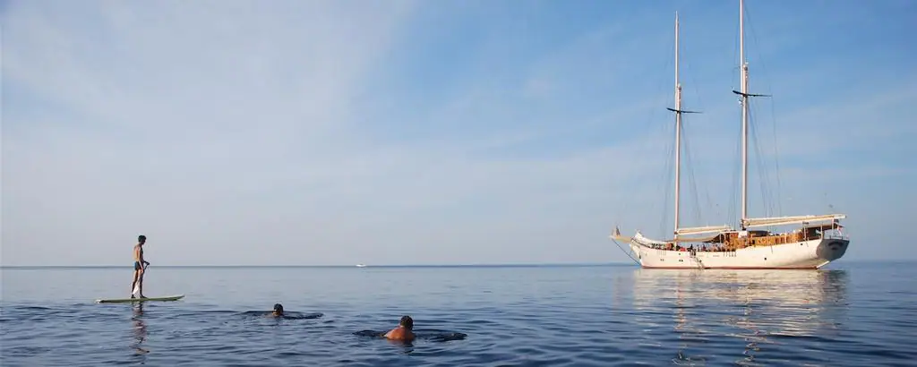 discover-indonesia-for-less-aboard-s-y-mutiara-laut