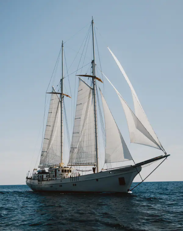 Mutiara Laut is sailing in the Banda Sea during a trip.