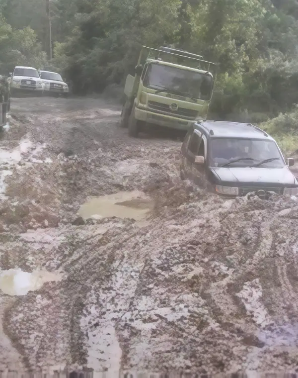 Creator of Mutiara Laut being stuck in the mud in the jungle of Borneo. 