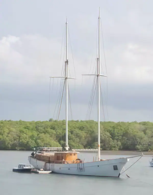 Mutiara Laut goes for her first adventure on the Indonesian sea.